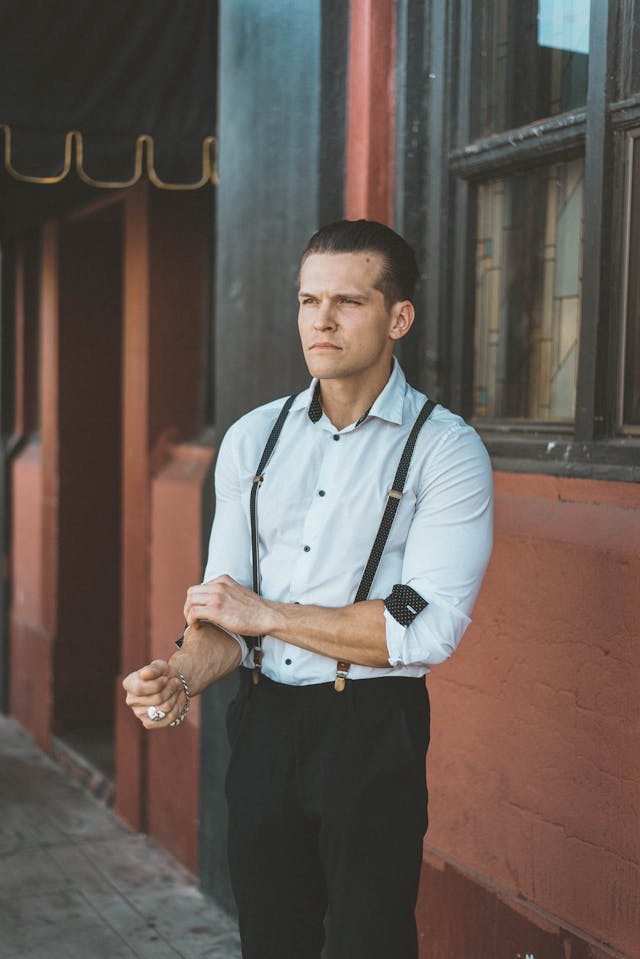 Stylowe dodatki na jesień: Szaliki, rękawiczki, czapki.